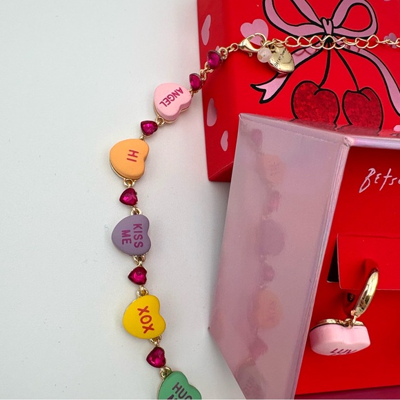 💕 Betsey Johnson Candy Hearts Necklace Earrings Set - Picture 6 of 9
